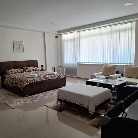 Daisy Apartment Jagodina